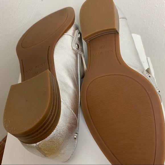 Women’s Silver Metallic Leather Loafers by Nine West. Sz 6M - Picture 4 of 16